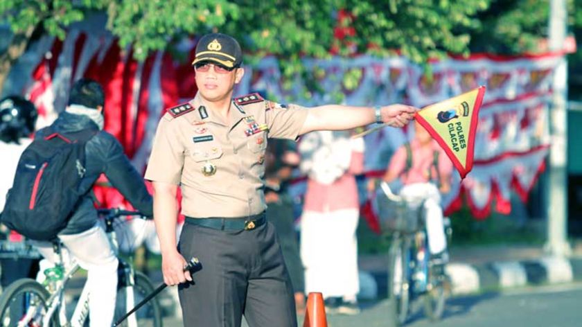 Wah, Kapolres Cilacap Terjun Langsung Atur Lalu Lintas