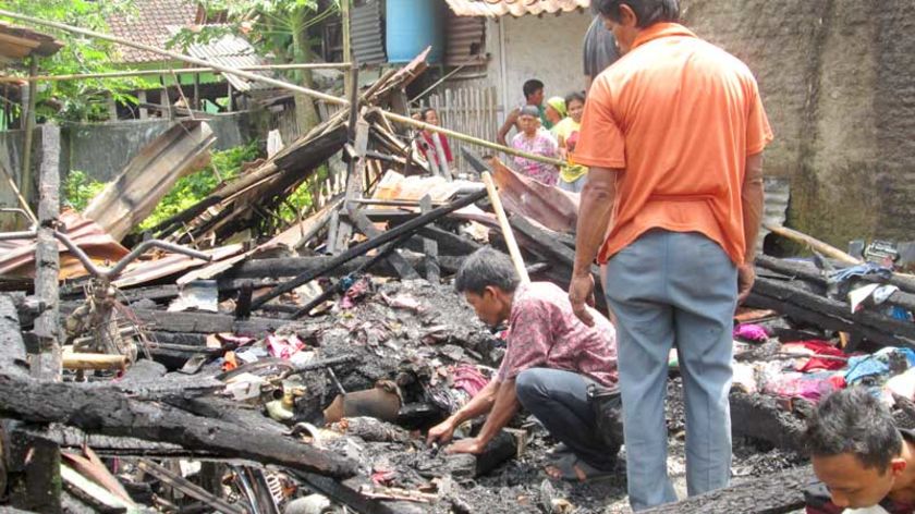 Dua Rumah di Majenang Rata Dengan Tanah Dilalap Si Jago Merah