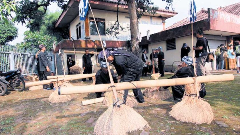 Delapan Kesenian Tradisi Banyumas Terancam Punah