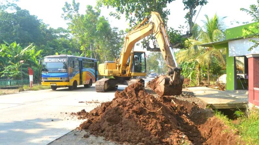 Drainase Mulai Dibangun, Kroya-Buntu Bebas Banjir