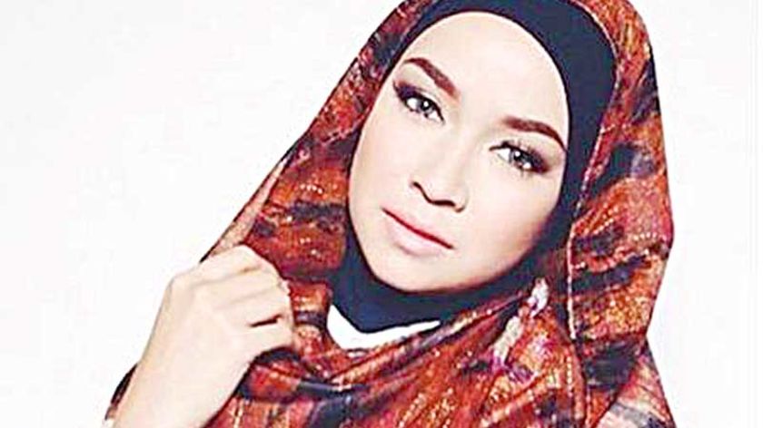 Aryani Fitriana Lepas Hijab Demi Sinetron