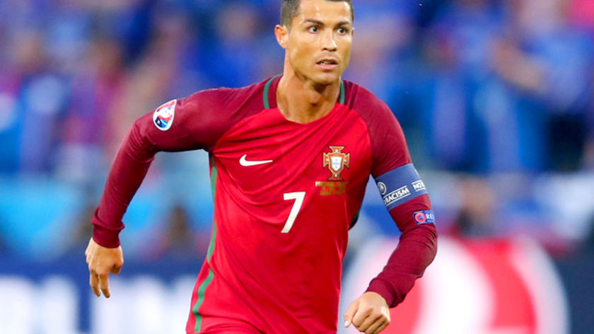 Mengejek Cristiano Ronaldo dan Timnas Portugal