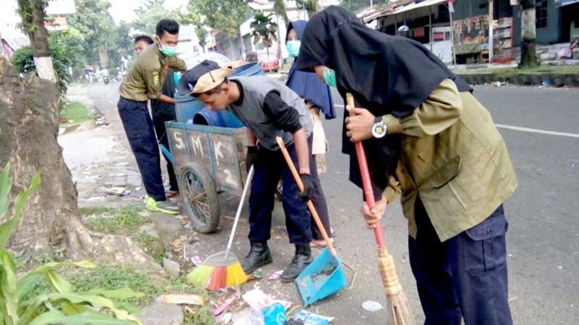 Karnaval Tiga Kecamatan Hasilkan Sampah di Sepanjang Jalan Protokol Ajibarang