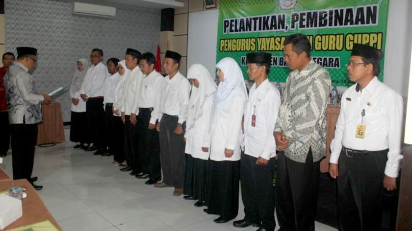 Pengurus Yayasan Gabungan Usaha Perbaikan Pendidikan Indonesia Cabang Banjarnegara Dilantik