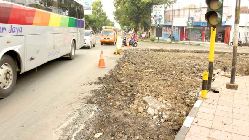 Perbaikan Jalan Lingkar Barat Purbalingga, Arus Kendaraan Dialihkan