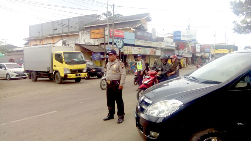 Perbaikan Jalan Gatot Subroto Banyumas Picu Kemancetan Panjang