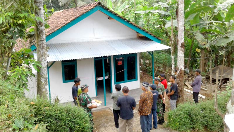 Perbaikan Rumah Korban Longsor di Gumelar Rampung