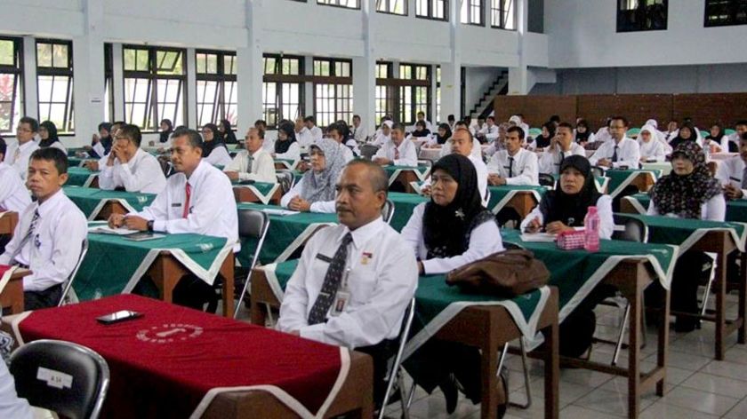 Purbalingga Kekurangan 1.323 Guru PNS