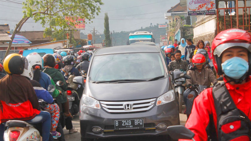 Wisatawan Membludak, Dieng Macet Parah