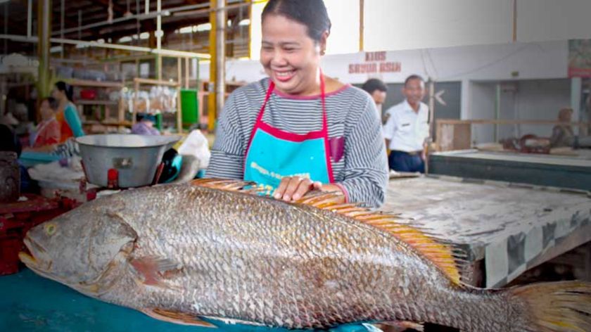 Banjir Rob Tak Pengaruhi Pasokan Ikan, Harga Ikan Masih Stabil