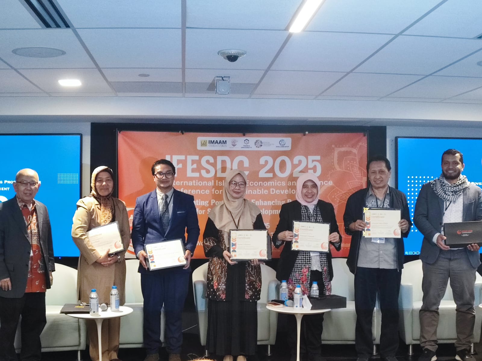 Dekan FEB UMP Bicara Keuangan Syariah di World Bank, Raih Penghargaan Internasional