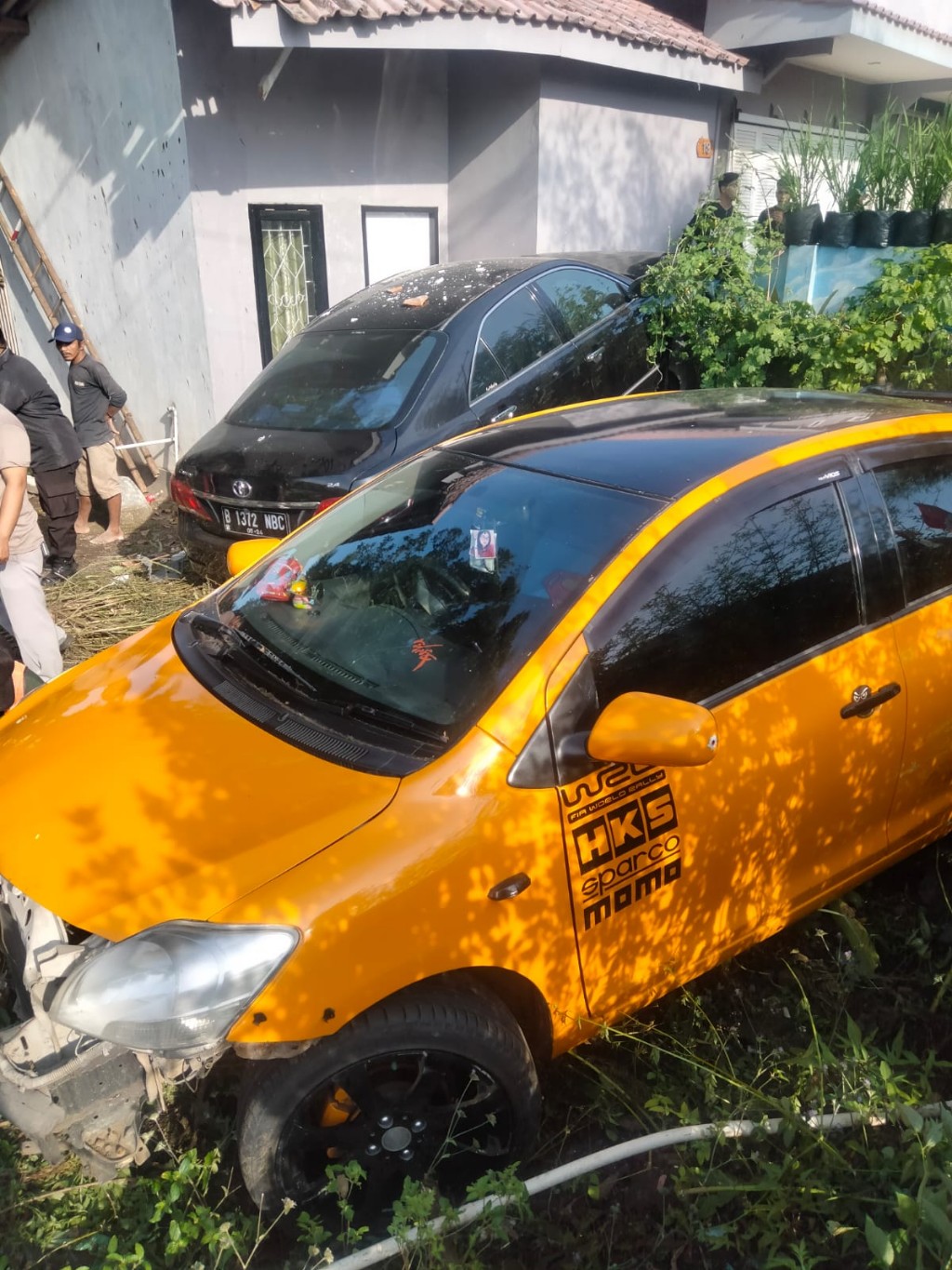 Dua Mobil Terlibat Kecelakaan di Kesugihan Cilacap