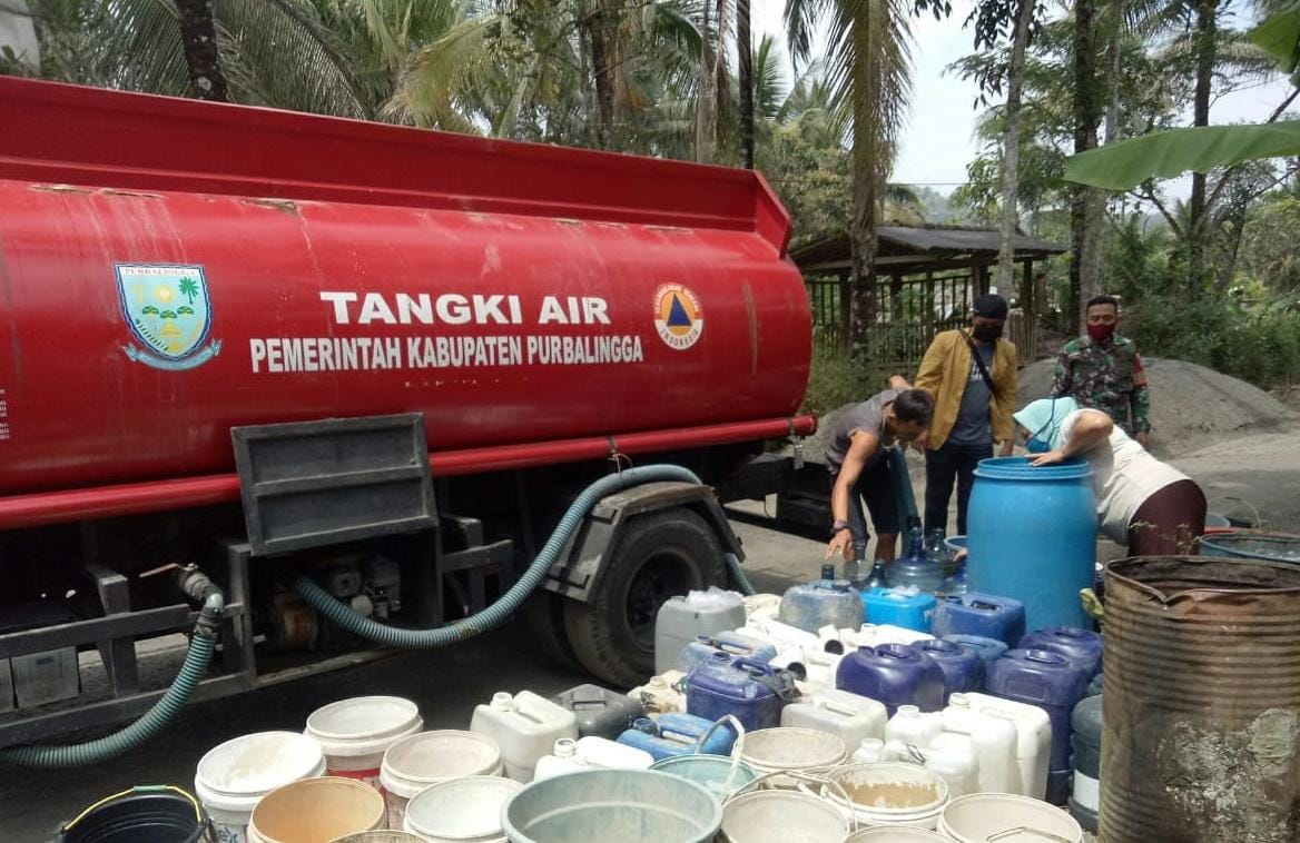 Hujan Mulai Jarang Turun, Permintaan Air Bersih Masih Nihil