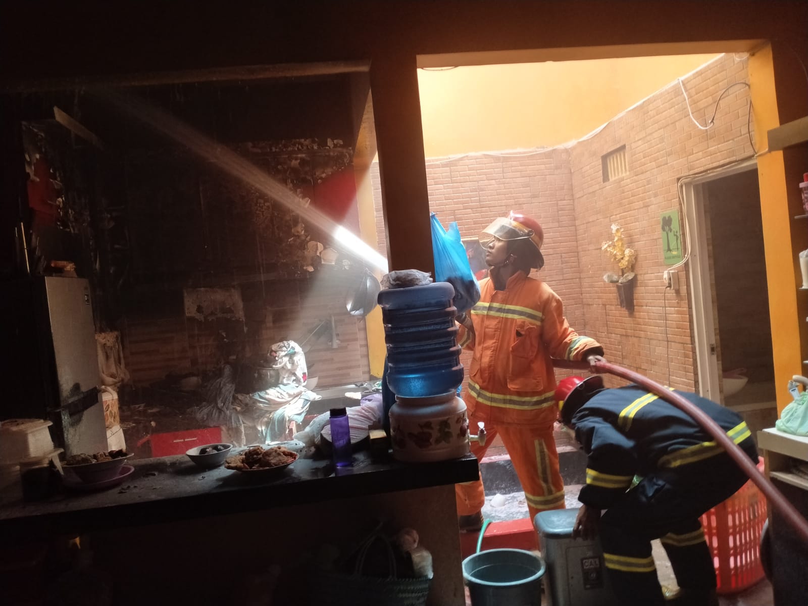 Ganti Tabung Gas, Rumah di Perum BKD Cilacap Utara Terbakar 