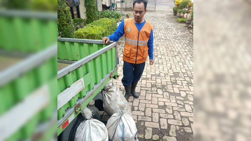 H-4 Jelang Perayaan Tahun Baru, Volume Sampah Liar Masih Normal