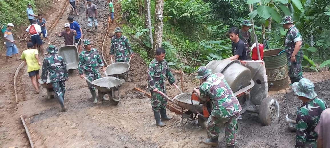 Pengerjaan Cor Beton pada TMMD Sengkuyung Tahap 1 Tertunda