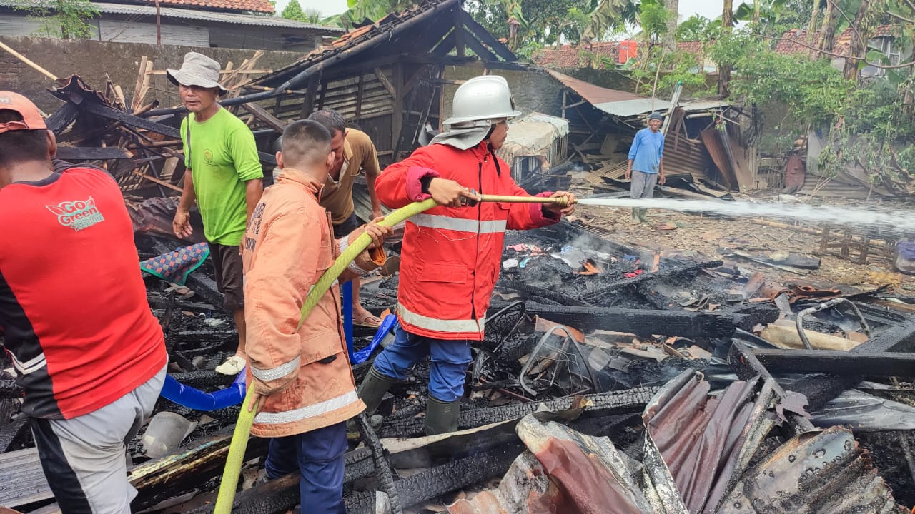 Kebakaran Rumah di Desa Rawalo Ludes Terbakar, Pemilik Alami Kerugian Rp 50 Juta