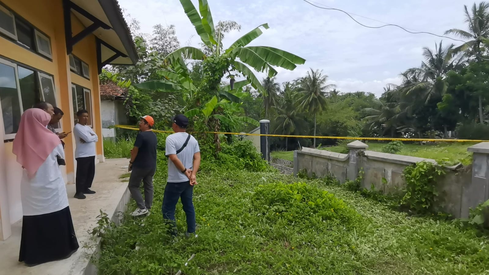 Siswa SMAN Bawang Banjarnegara Meninggal Tertimpa Tembok Sekolah Roboh saat Melompat Pagar