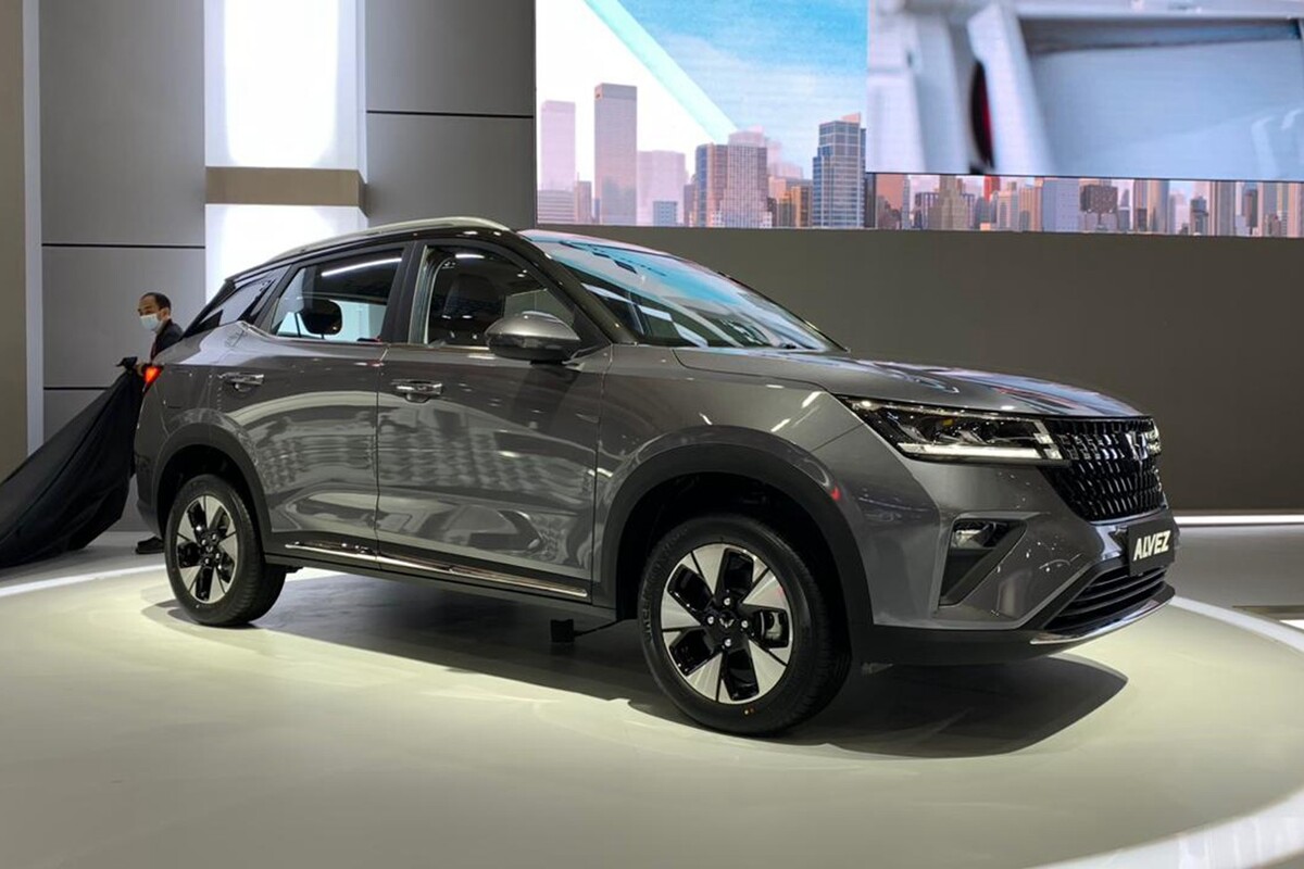 Wuling Alvez 2025: SUV Stylish yang Canggih dan Terjangkau, Siap Menggoda Pasar Indonesia!