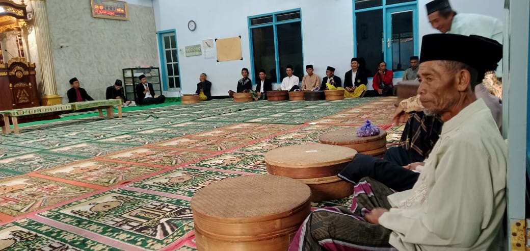 Ratusan Warga Desa Sirukun Gelar Tradisi Ruwahan Jelang Ramadan