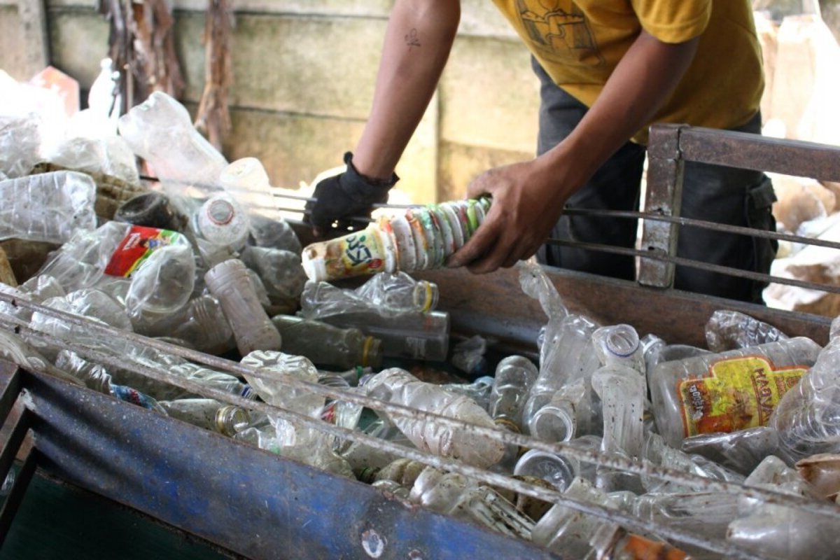 Mengenal Peluang serta Keuntungan Bisnis Daur Ulang Sampah, dan Tips untuk Memulainya 