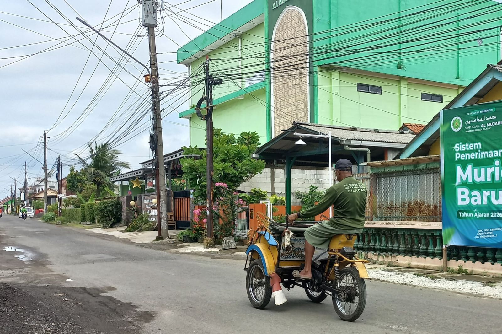 Bajaj Akan Kikis Keberadaan Bentor di Cilacap 