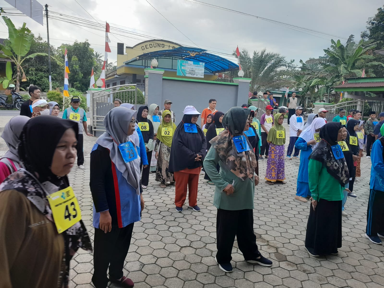 50 Persen Calhaj Banyumas Tidak Bugar