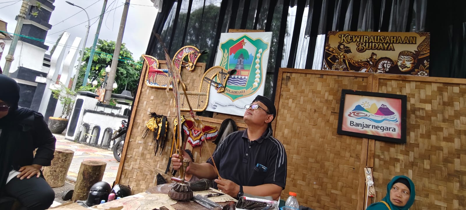 Menjaga Denting Tatah di Tengah Sepi Pengrajin Wayang Banjarnegara