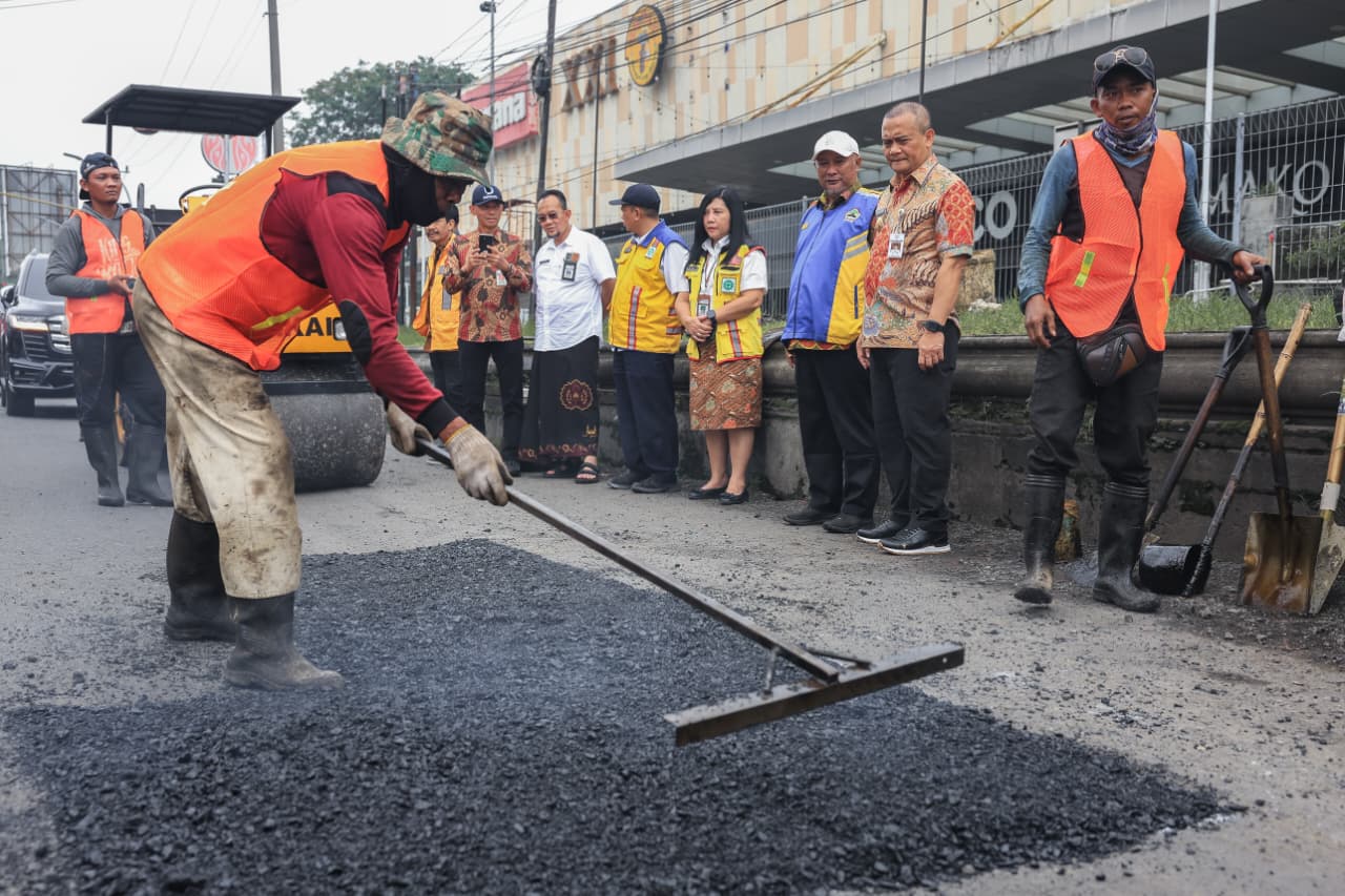 Pemprov Jateng Kebut Perbaikan Jalan, Jelang Mudik Lebaran Dipastikan Mantap