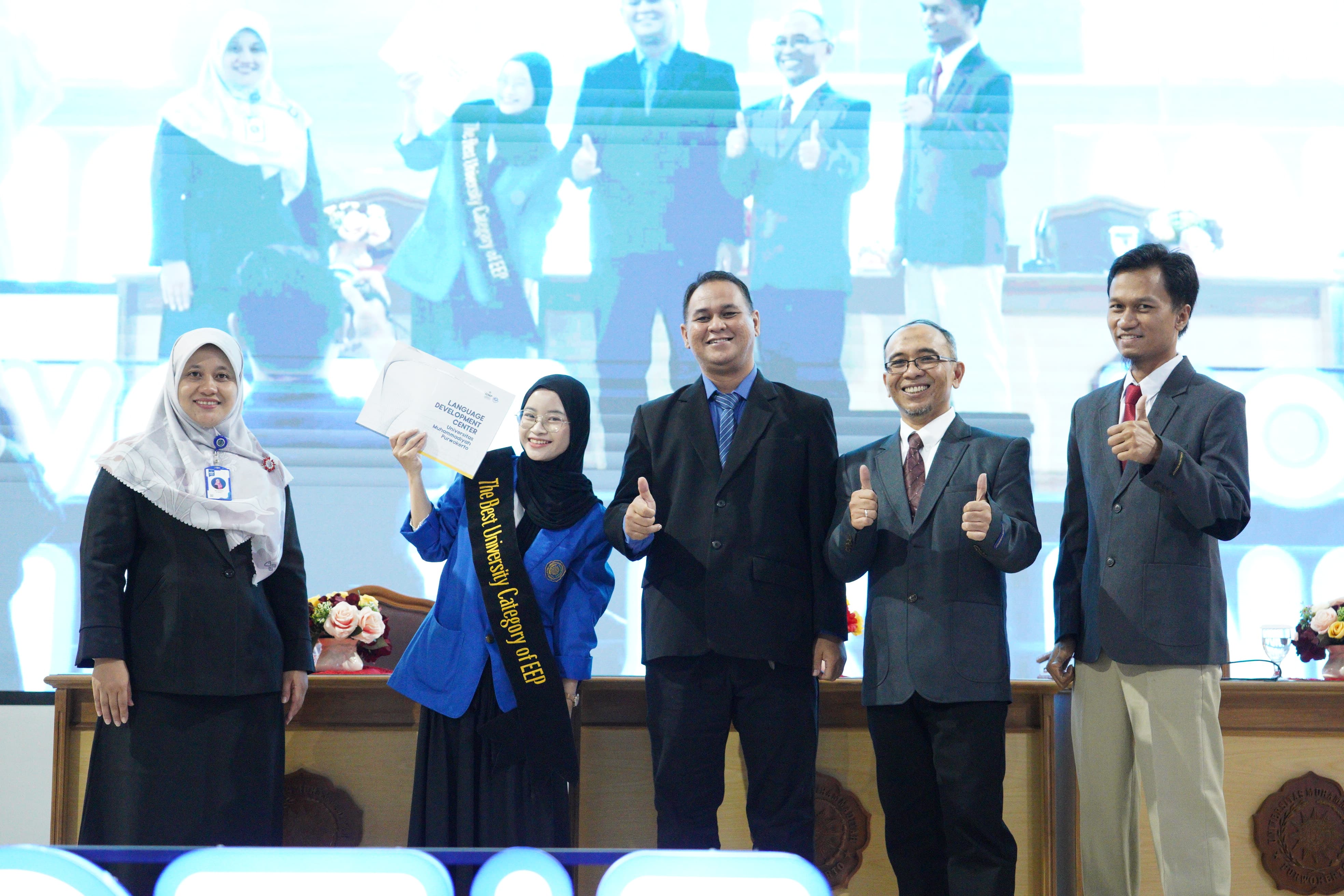 LDC UMP Gelar Wisuda English Enrichment Program, Mahasiswa Siap Berkarier di Dunia Internasional