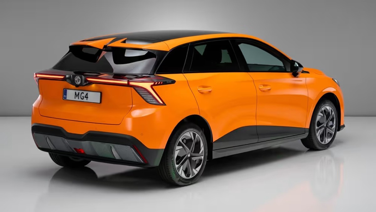 Rasakan Performa dan Efisiensi MG 4 EV dengan Promo Menarik 2025