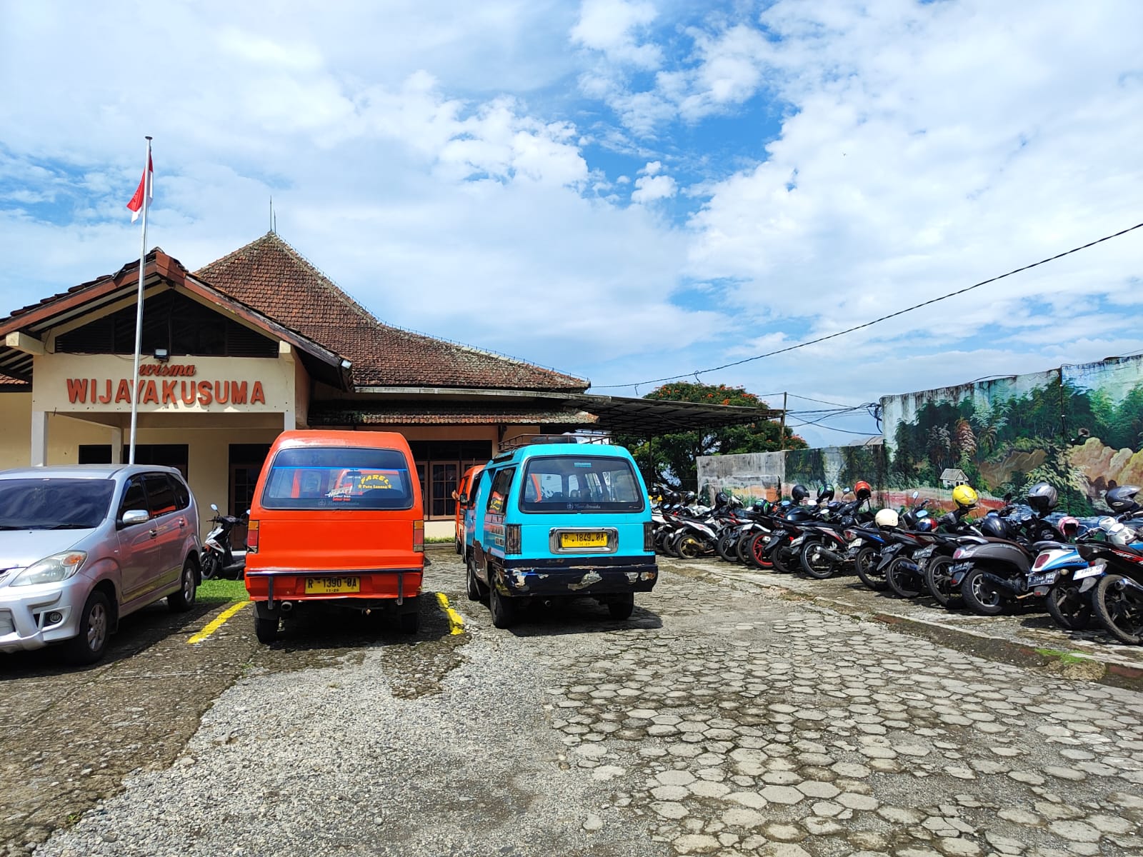 Oknum Juru Parkir Wijayakusuma Ditindak Pengelola, Gunakan Logo Koperasi pada Karcis Parkir Bisa Disanksi