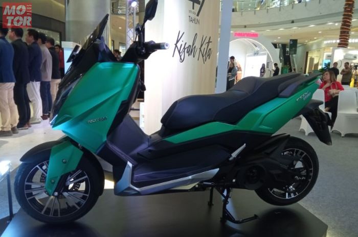 4 Rekomendasi Motor Listrik yang Dilengkapi Fitur Canggih