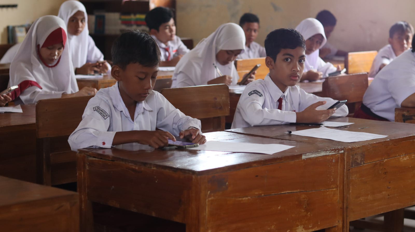 Guru Tamu Jadi Solusi Kekurangan Guru, Keterbatasan Anggaran Sekolah Jadi Kendala