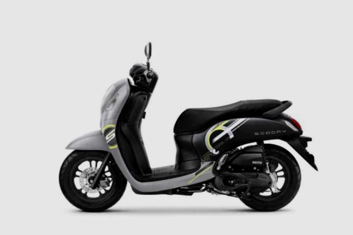 Perbedaan Motor Matic Honda Scoopy Sporty dengan Scoopy Stylish