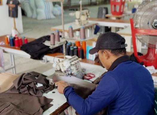 Warga Binaan Lapas Nirbaya Berhasil Produksi Celana Kargo