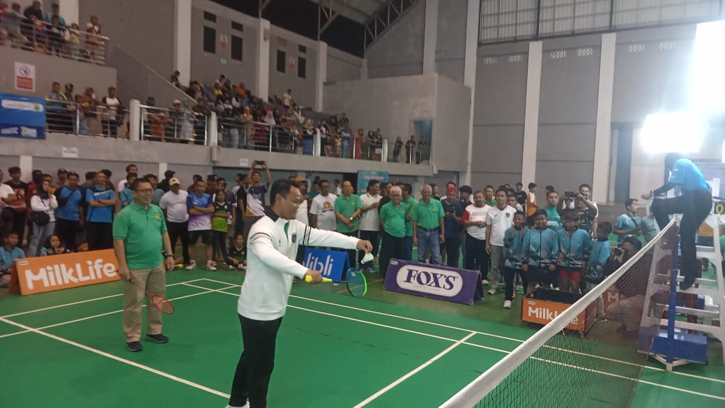 502 Peserta Ramaikan Kejurkab Bulutangkis, Bupati Komitmen Perbaiki Fasilitas