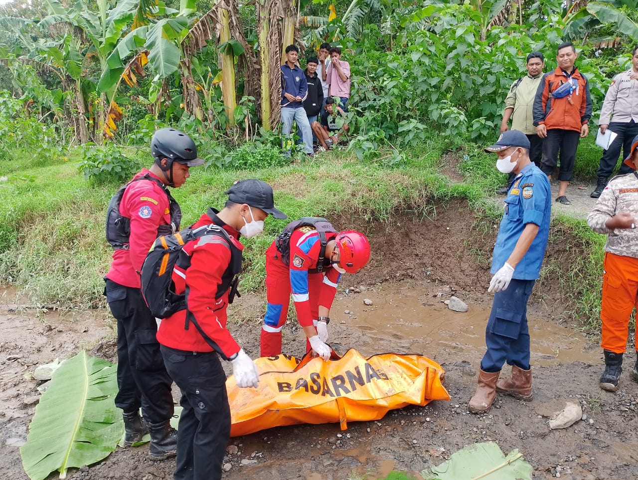 Jenazah Pria Ditemukan Mengapung di Sungai Serayu