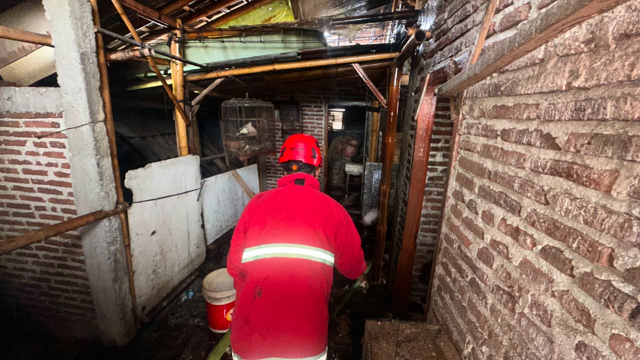 Diduga dari Puntung Rokok, Rumah Terbakar di Purwokerto