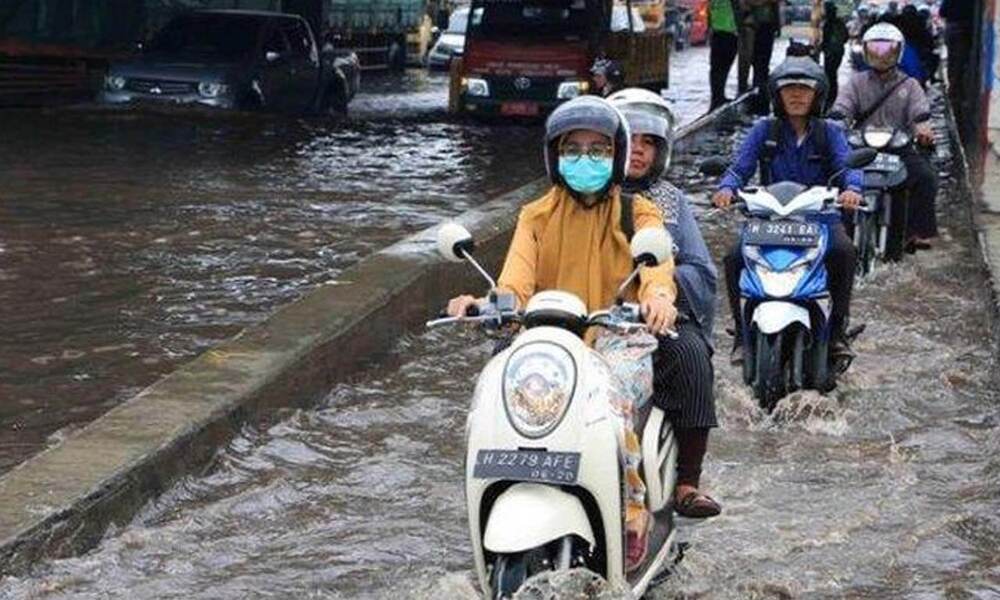Jangan Panik! Penanganan Tepat Motor Matic Kesayangan yang Terkena Banjir