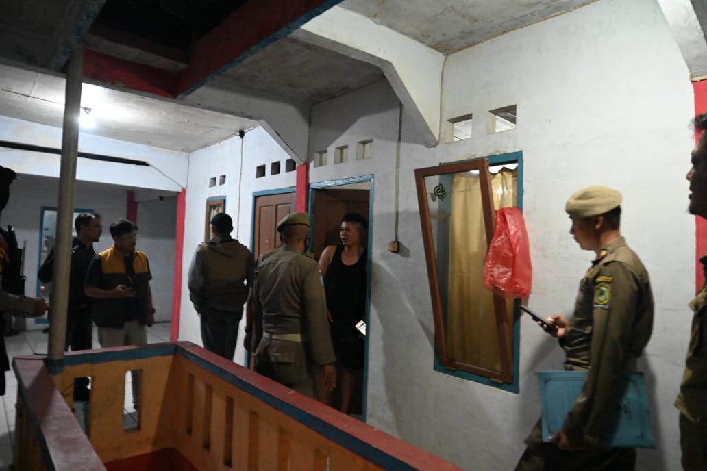 Razia Rumah Kos dan Karaoke di Banjarnegara, Petugas Temukan Praktik Prostitusi dan Pelanggaran Perda