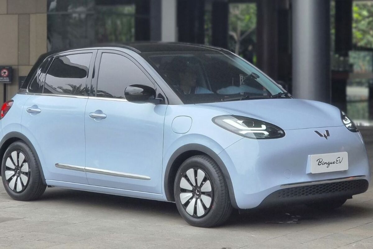 Mahasiswa Cari Mobil Listrik? Intip Harga dan Kelebihan Wuling Binguo EV!