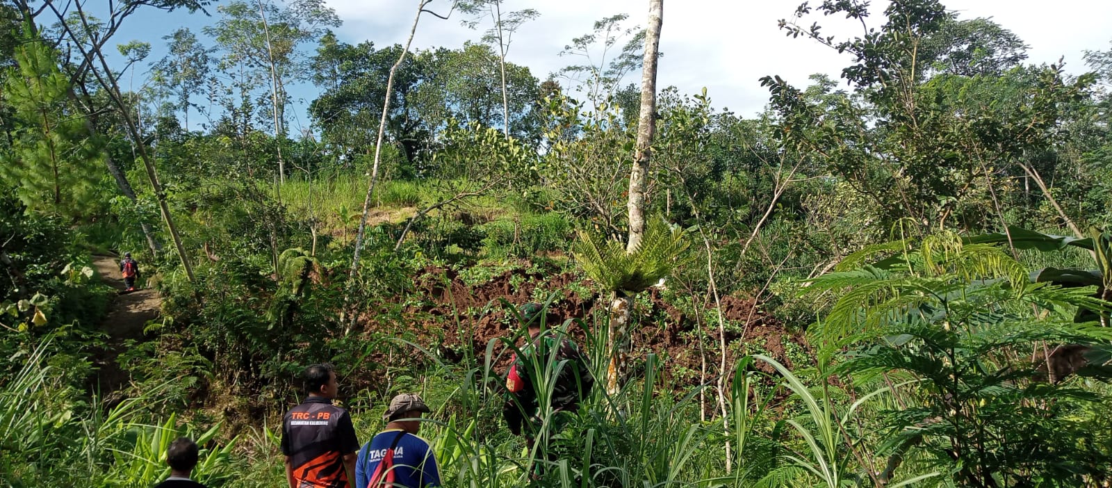 Sembilan Rumah Terancam Longsor Akibat Retakan Tanah Capai 60 Meter