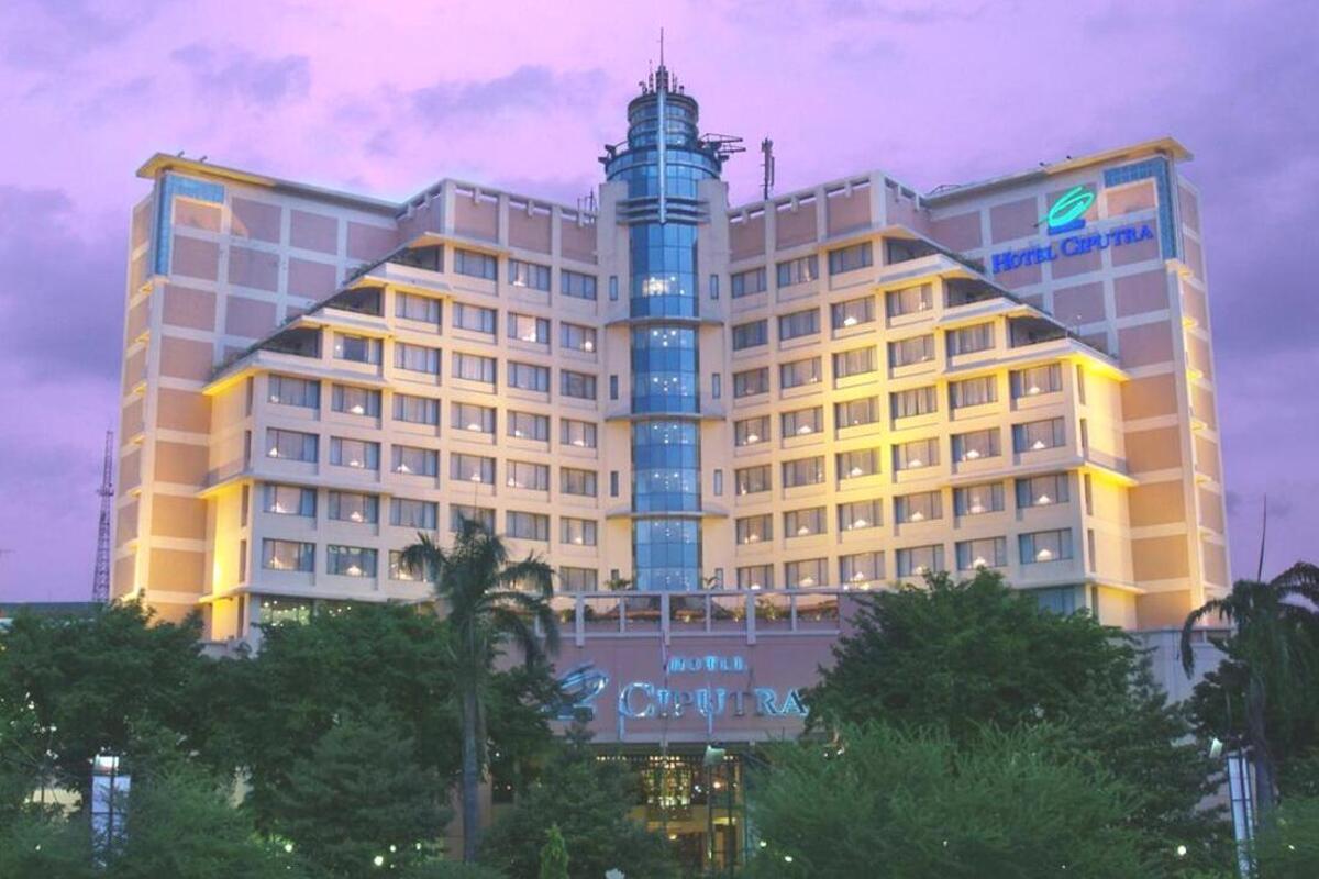 Rekomendasi Hotel Berkelas di Dekat Simpang Lima Semarang