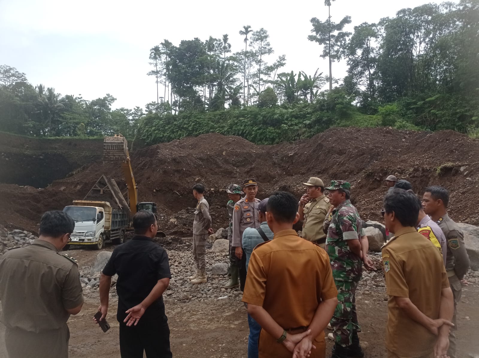 Penambangan Galian C Desa Gandatapa Disidak