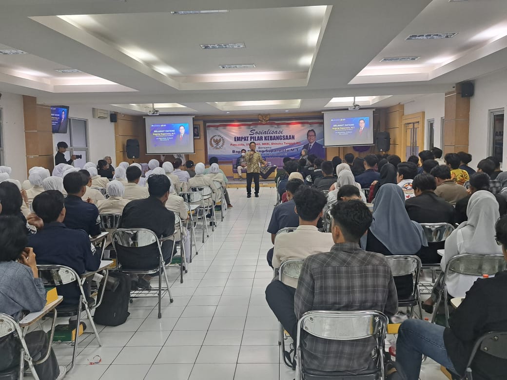 Sugeng Suparwoto Ajak Mahasiswa Tingkatkan Kemampuan Diri Hadapi Tantangan Global 