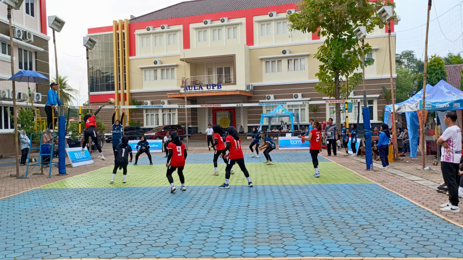 20 Tim Ikuti Turnamen Voli Rektor Cup 2025