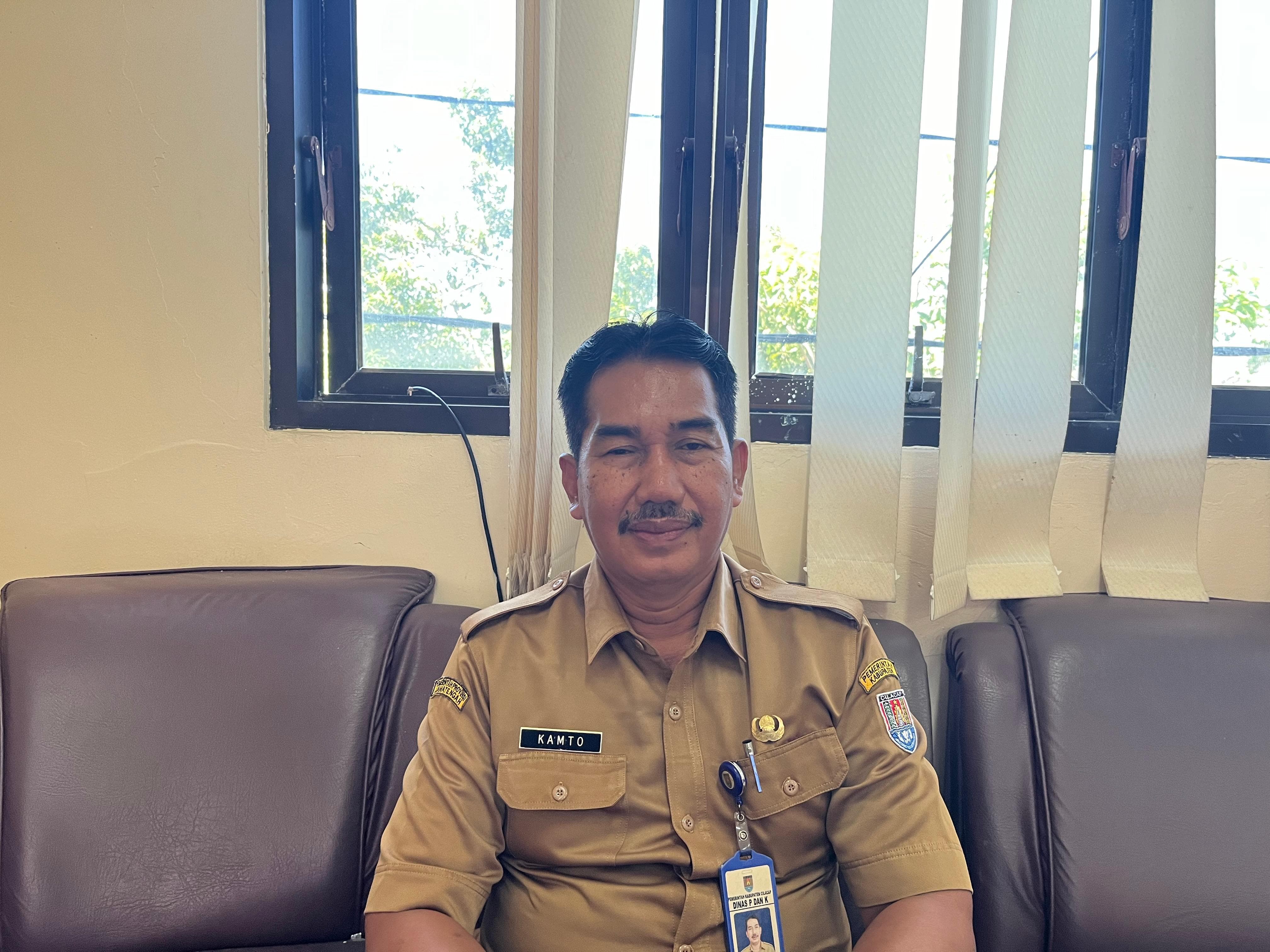 Pemkab Cilacap Tegaskan Larangan Pungli, Program BOS Damping Diluncurkan