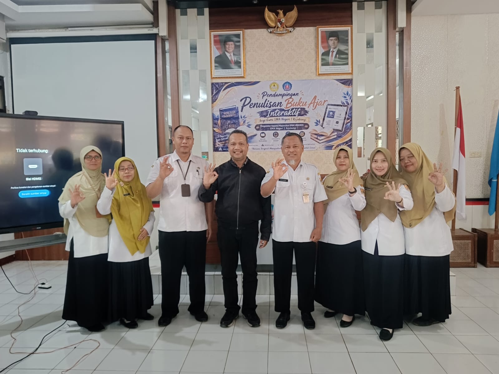 Tim PKM FMIPA Gelar Kegiatan Pendampingan Penulisan Buku Ajar Matematika Interaktif di SMA Negeri 1 Kejobong