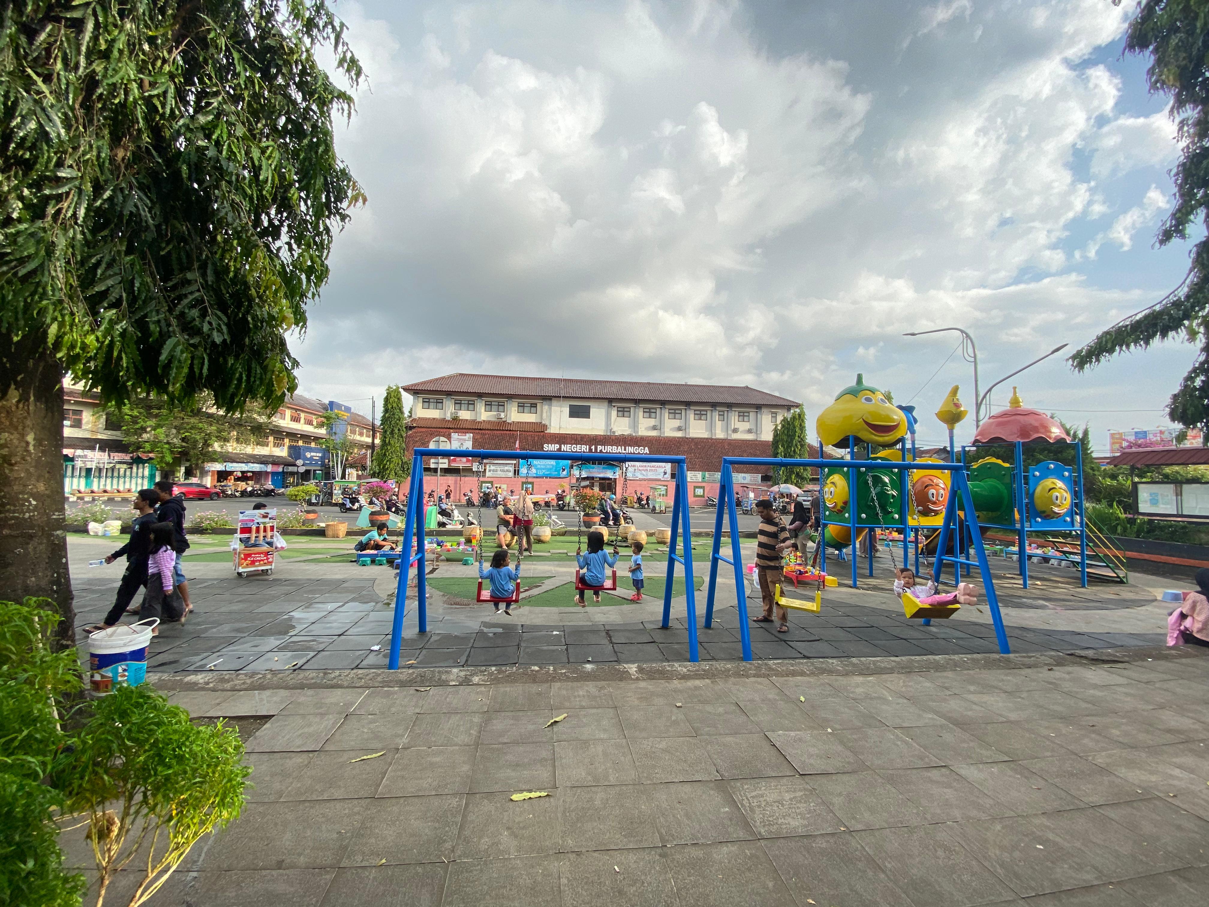 Wahana Anak Alun-alun Purbalingga Diperbaiki, Tawa Ceria Anak Kembali Lagi